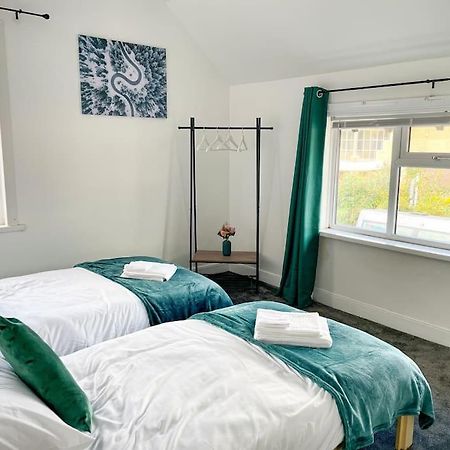 דירות ברמינגהאם Perfect For Contractors & Families! 7 Beds Free Parking מראה חיצוני תמונה